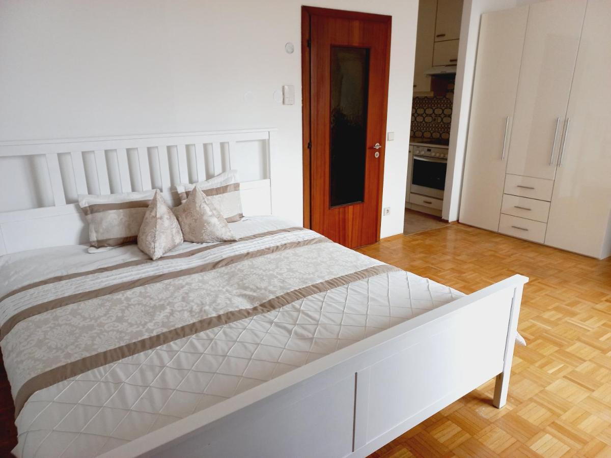 Apartament Lora Klagenfurt am Woerthersee Zewnętrze zdjęcie